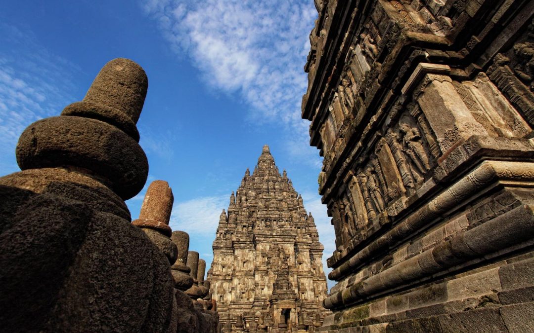 Borobudur + Candirejo Village Tour + Pawon/Mendut + Prambanan